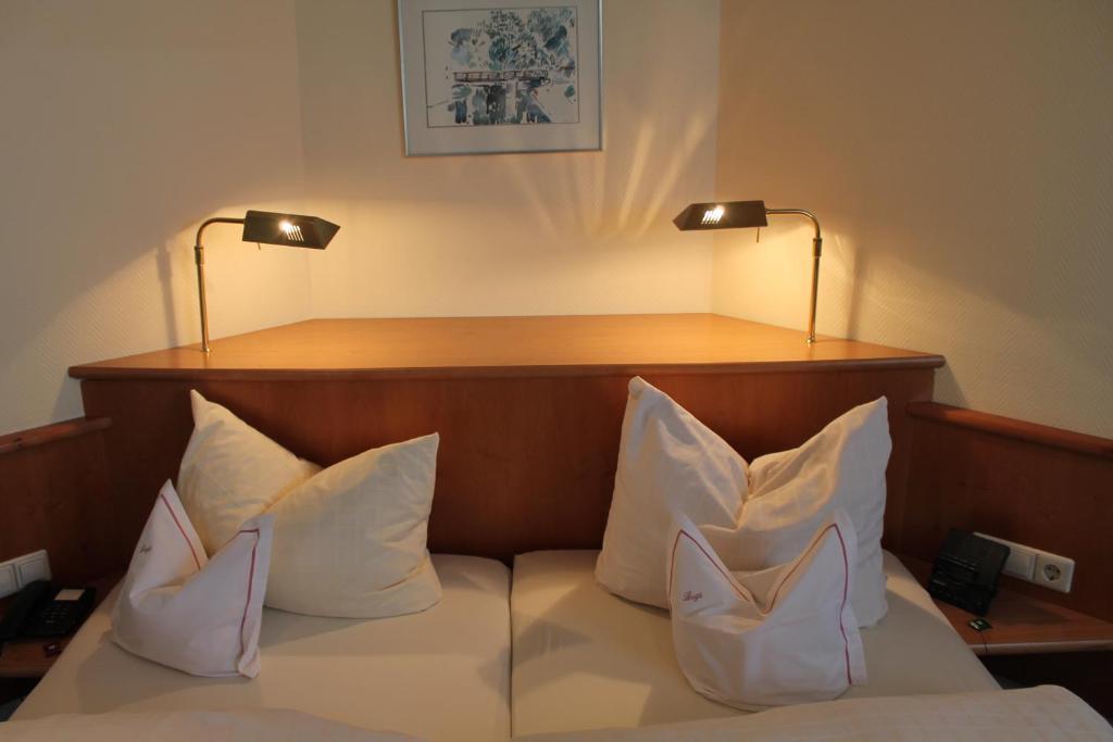 Hotel Luga Nürnberg Oda fotoğraf